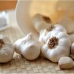Does eating garlic during pregnancy give me any health benefits